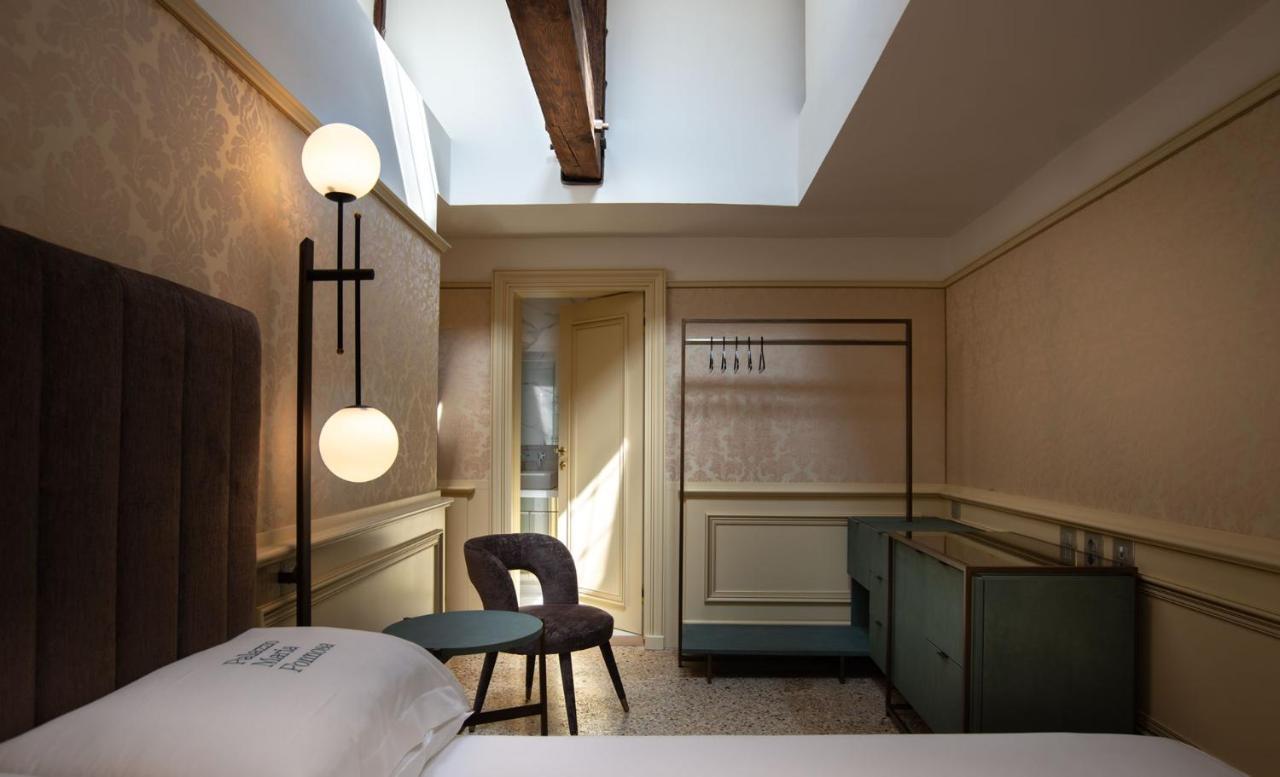 Single Room,1583779261:JPEG